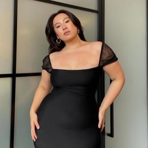 Charvi Mini Dress Black Curve